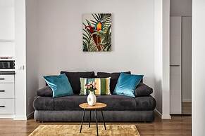 ARI - AFI Mall Luxurious Apartments