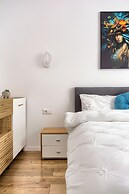 ARI - AFI Mall Luxurious Apartments