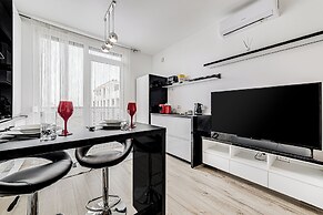ARI - AFI Mall Luxurious Apartments