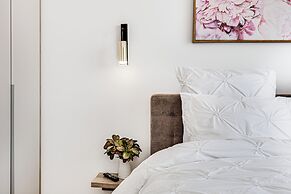 ARI - AFI Mall Luxurious Apartments