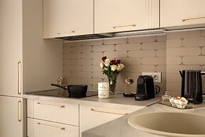 ARI - AFI Mall Luxurious Apartments