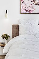 ARI - AFI Mall Luxurious Apartments