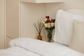 ARI - AFI Mall Luxurious Apartments