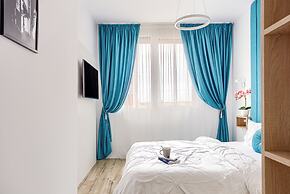 ARI - AFI Mall Luxurious Apartments