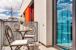 ARI - AFI Mall Luxurious Apartments
