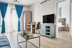 ARI - AFI Mall Luxurious Apartments