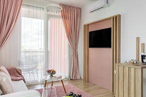 ARI - AFI Mall Luxurious Apartments