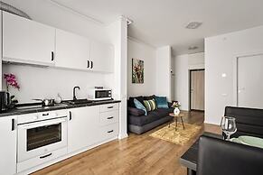 ARI - AFI Mall Luxurious Apartments