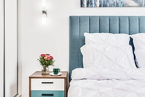 ARI - AFI Mall Luxurious Apartments