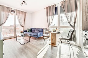 ARI - AFI Mall Luxurious Apartments