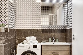 ARI - AFI Mall Luxurious Apartments