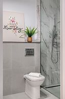 ARI - AFI Mall Luxurious Apartments