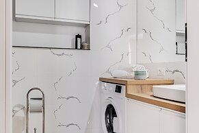 ARI - AFI Mall Luxurious Apartments