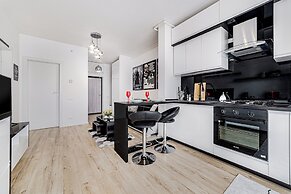 ARI - AFI Mall Luxurious Apartments