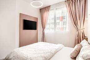 ARI - AFI Mall Luxurious Apartments