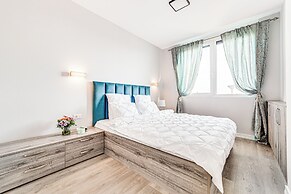 ARI - AFI Mall Luxurious Apartments