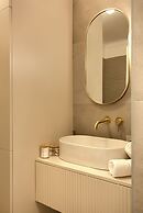 ARI - AFI Mall Luxurious Apartments