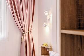 ARI - AFI Mall Luxurious Apartments