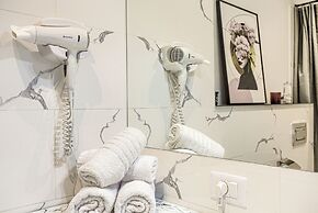 ARI - AFI Mall Luxurious Apartments