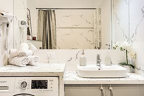 ARI - AFI Mall Luxurious Apartments
