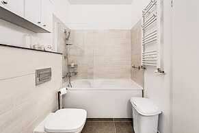 ARI - AFI Mall Luxurious Apartments