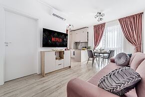ARI - AFI Mall Luxurious Apartments