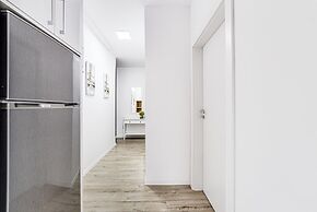 ARI - AFI Mall Luxurious Apartments