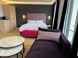 Eiffel Yard Hotel