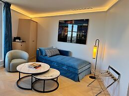 Eiffel Yard Hotel