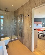 Eiffel Yard Hotel