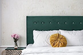 ARI - ARED Luxurious Apartments