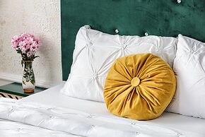 ARI - ARED Luxurious Apartments