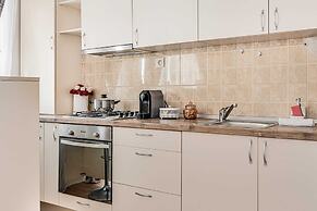 ARI - ARED Luxurious Apartments