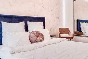 ARI - ARED Luxurious Apartments