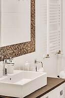 ARI - ARED Luxurious Apartments