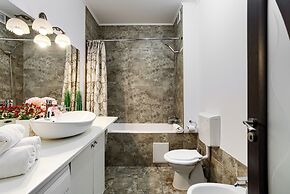 ARI - ARED Luxurious Apartments