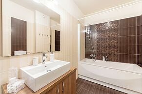 ARI - ARED Luxurious Apartments