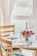 ARI - ARED Luxurious Apartments