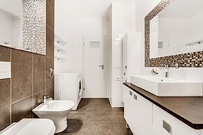 ARI - ARED Luxurious Apartments