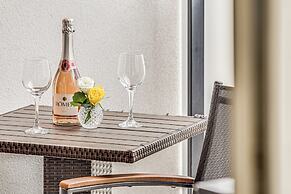 ARI - ARED Luxurious Apartments