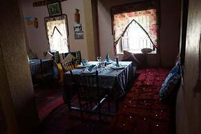 Riad Assia