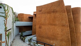 Armadillo Living Villas