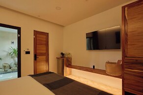 Hotel Compatir