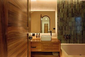 Hotel Compatir