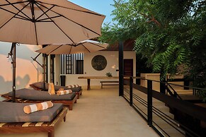 Hotel Compatir