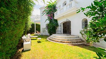 Authentique Villa Tunisoise Avec Piscine Marsa