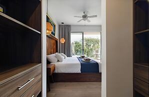 Stylish Playacar Condos w Balcony & Pool