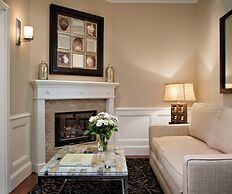Snug Harbor Inn