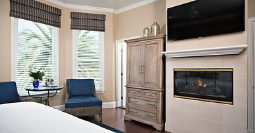 Snug Harbor Inn