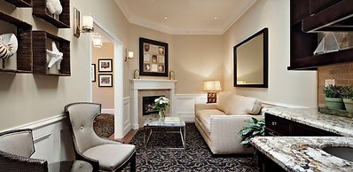 Snug Harbor Inn